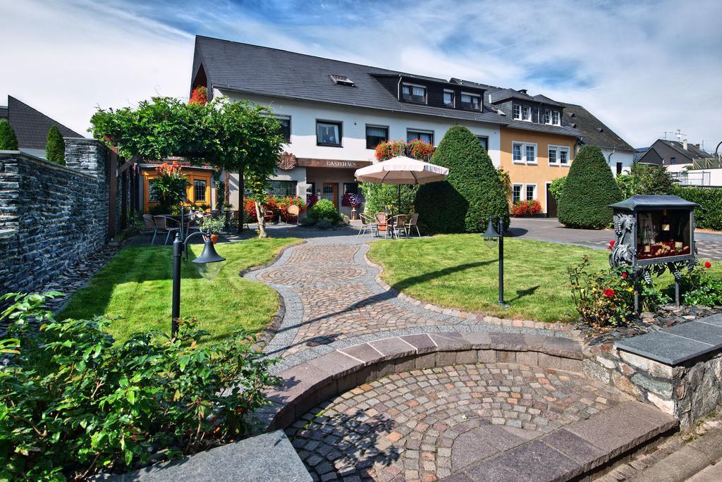 Wein & Gastehaus Hermeshof Hotell Trittenheim Exteriör bild